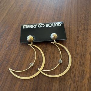 Vintage crescent moon golden earrings